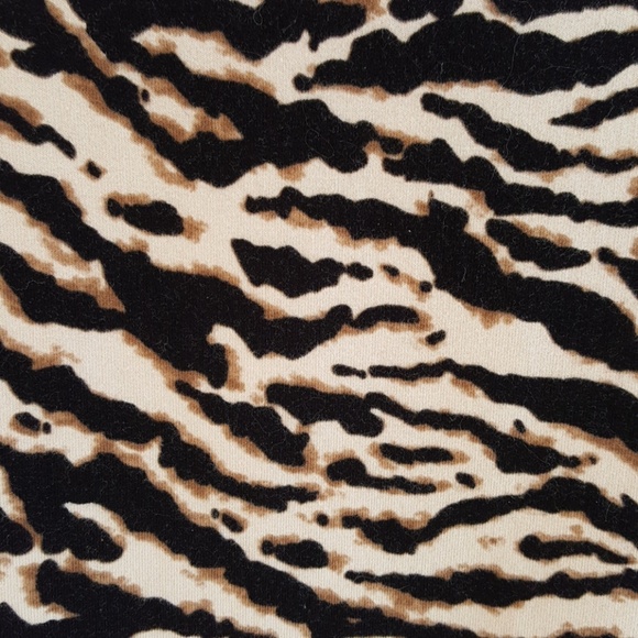 Sweatshirt - Picture 2 of 3